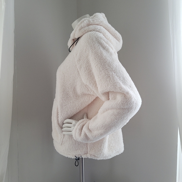 Victorias Secret PINK cream colored sherpa pullover hoodie - Picture 3 of 6